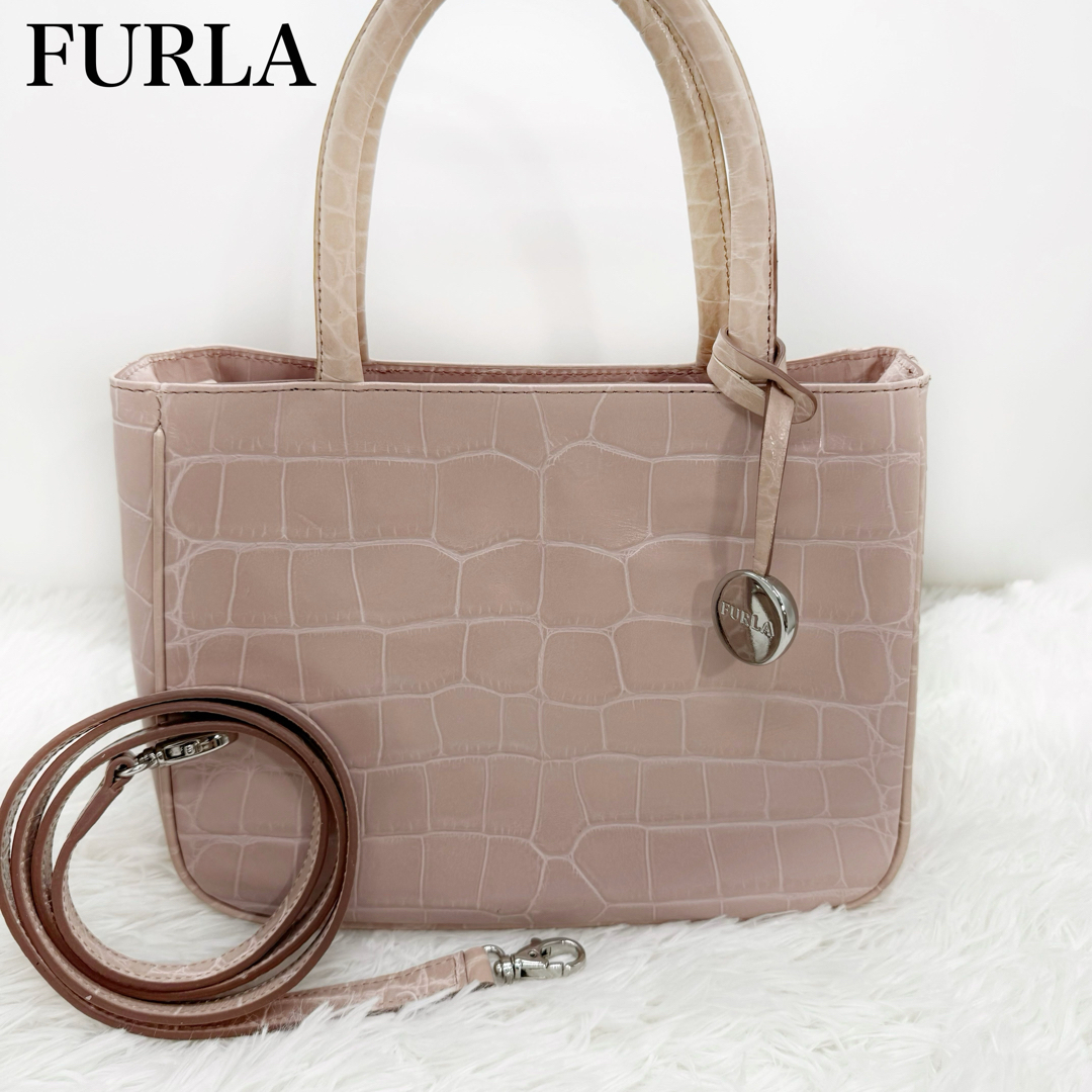 FURLA  フルラ　ハンドバック　トートバッグ　ブラック　型押し　2way