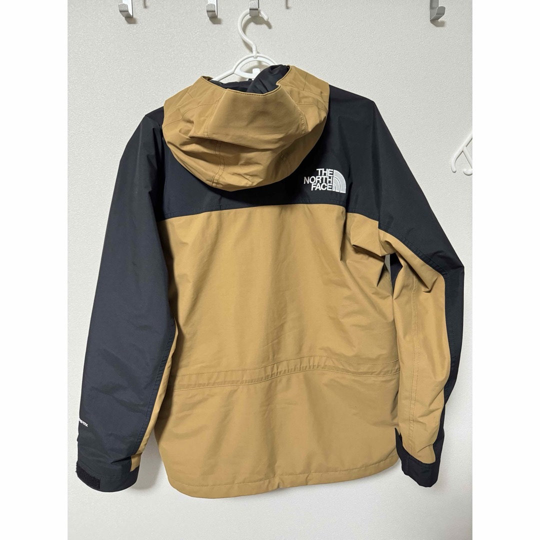 THE NORTH FACE(ザノースフェイス)のノースフェイス  マウンテンライトジャケットユーティリティブラウン メンズのジャケット/アウター(マウンテンパーカー)の商品写真