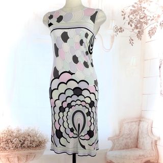 EMILIO PUCCI(ワンピース ・ ホワイト/白色系)のフリマ EMILIO PUCCI(ワンピース ・ ホワイト/白色系)のフリマ