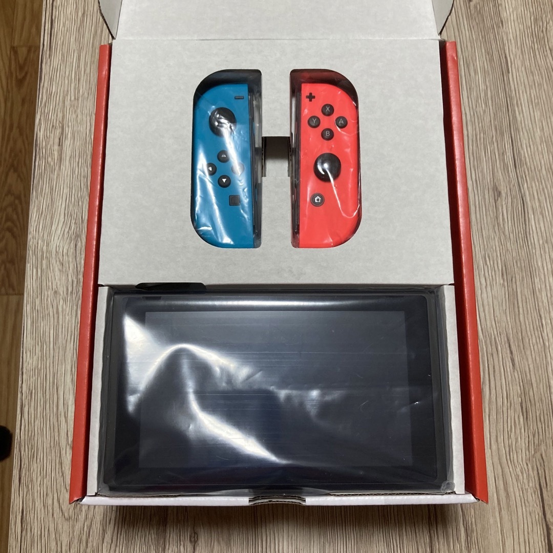 Nintendo Switch(ニンテンドースイッチ)のNintendo Switch Joy-Con(L) ネオンブルー/(R) ネオ エンタメ/ホビーのゲームソフト/ゲーム機本体(家庭用ゲーム機本体)の商品写真