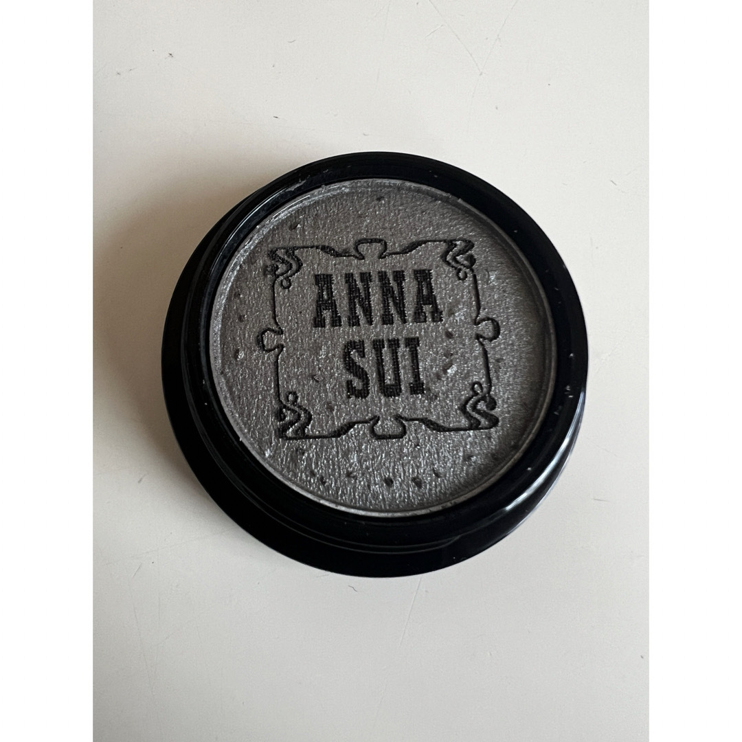 ANNA SUI(アナスイ)の定価¥2750●新品未使用●ANNA SUI アイカラー S03 アイシャドウ コスメ/美容のベースメイク/化粧品(アイシャドウ)の商品写真