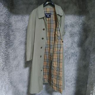 バーバリー(BURBERRY) コート（グリーン・カーキ/緑色系）の通販 200点