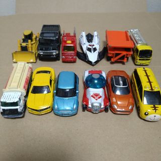 タカラトミー(Takara Tomy)のトミカ　【まとめ売り　１２台】(ミニカー)