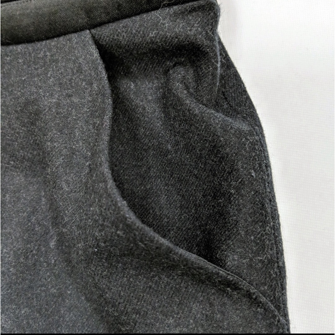 23区(ニジュウサンク)の23区 23ク ウエストベルベットボックスプリーツスカート ブラック　S レディースのスカート(その他)の商品写真
