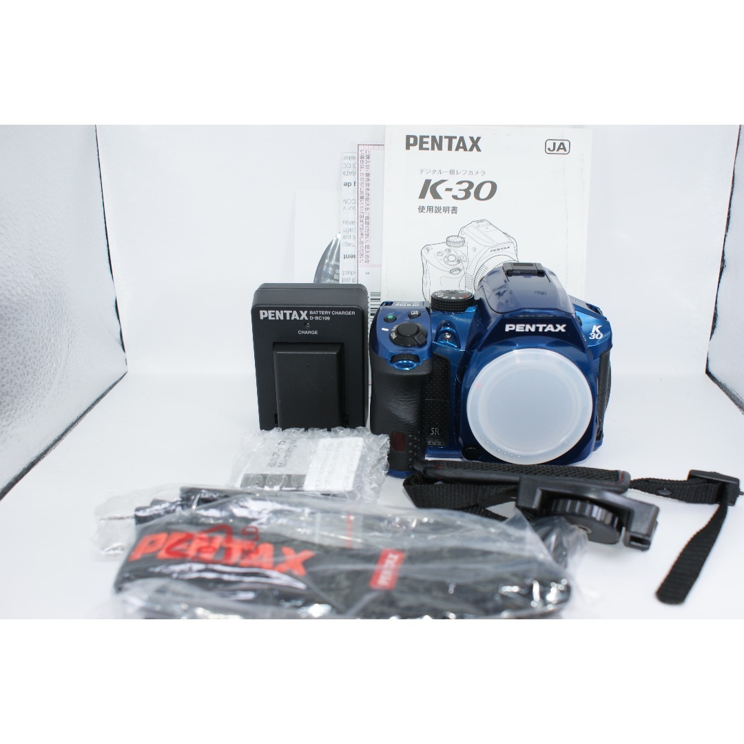 PENTAX(ペンタックス)のPENTAX K30(レア色のブルー)動作確認済み#407 スマホ/家電/カメラのカメラ(デジタル一眼)の商品写真