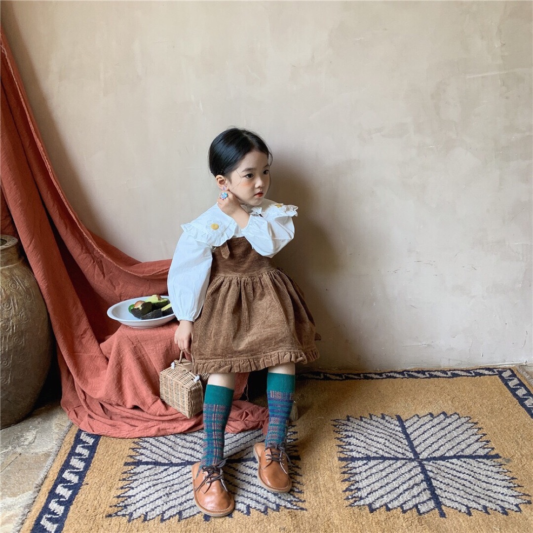 韓国子供服カジュアル茶色ブラウン無地つりスカート キッズ/ベビー/マタニティのキッズ服女の子用(90cm~)(ワンピース)の商品写真