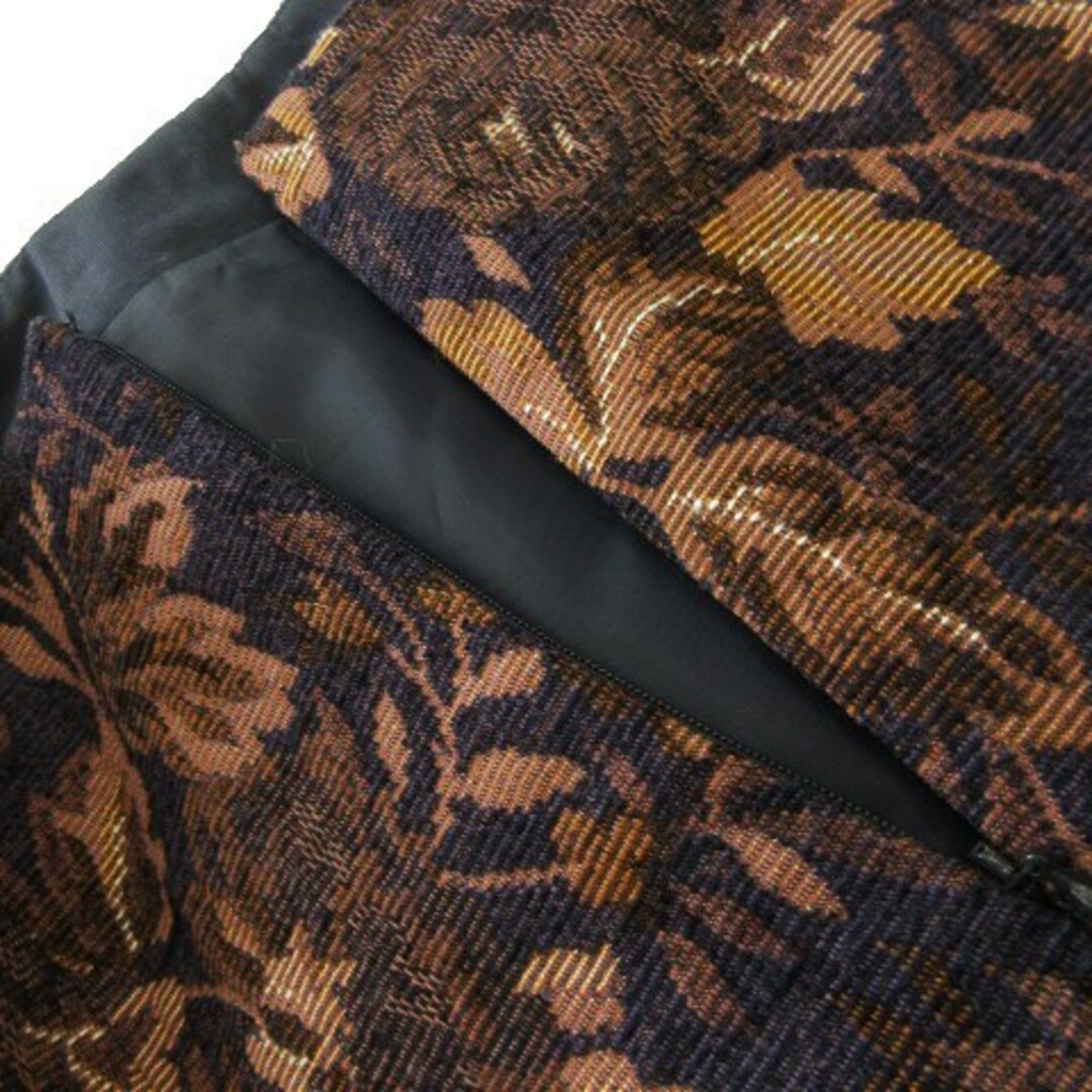 NATURAL BEAUTY BASIC(ナチュラルビューティーベーシック)のナチュラルビューティーベーシック スカート ゴブラン タイト ミニ 花柄 S 紺 レディースのスカート(ミニスカート)の商品写真
