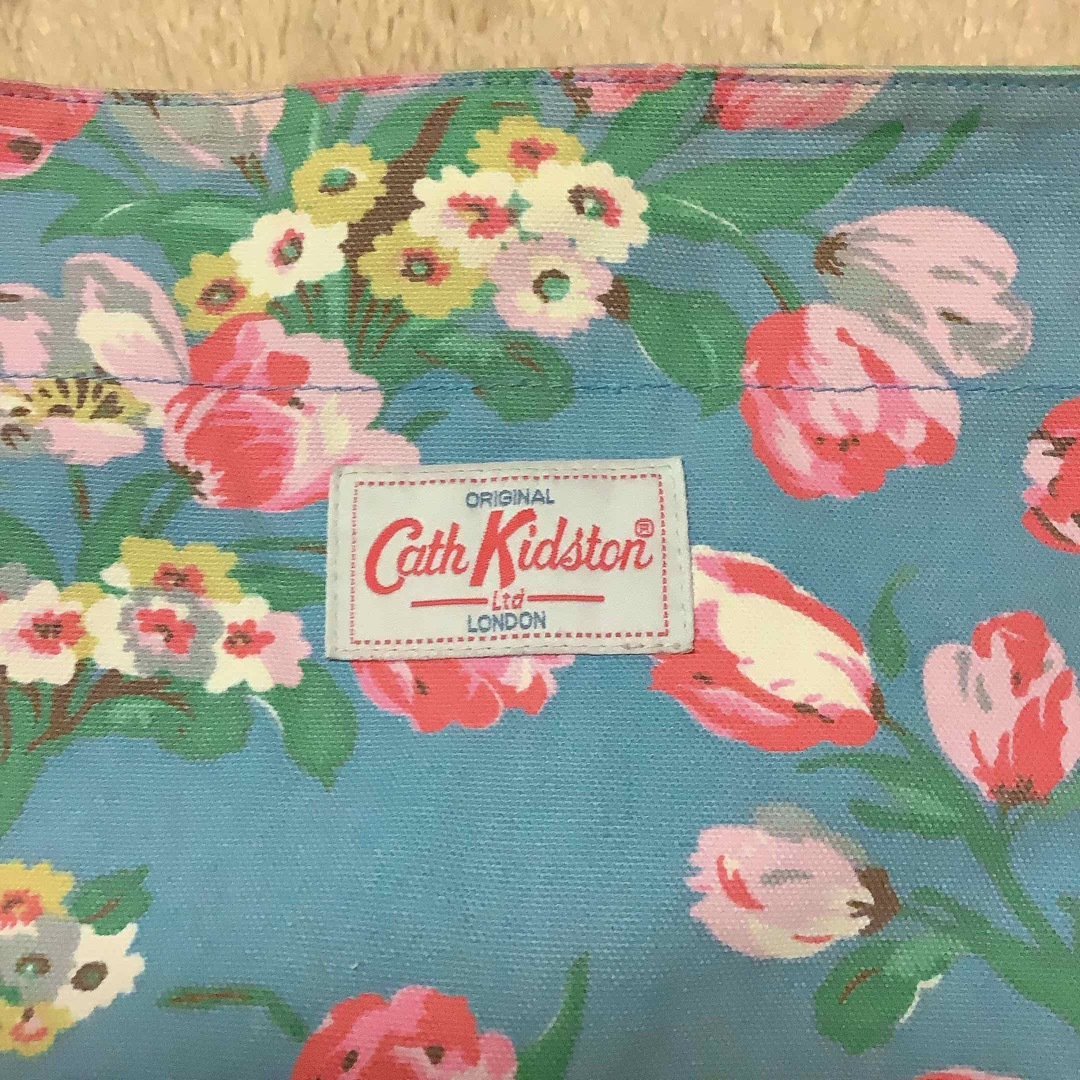 Cath Kidston(キャスキッドソン)のCathKidston キャスキッドソン レディース 大きめ ショルダーバッグ  レディースのバッグ(ショルダーバッグ)の商品写真