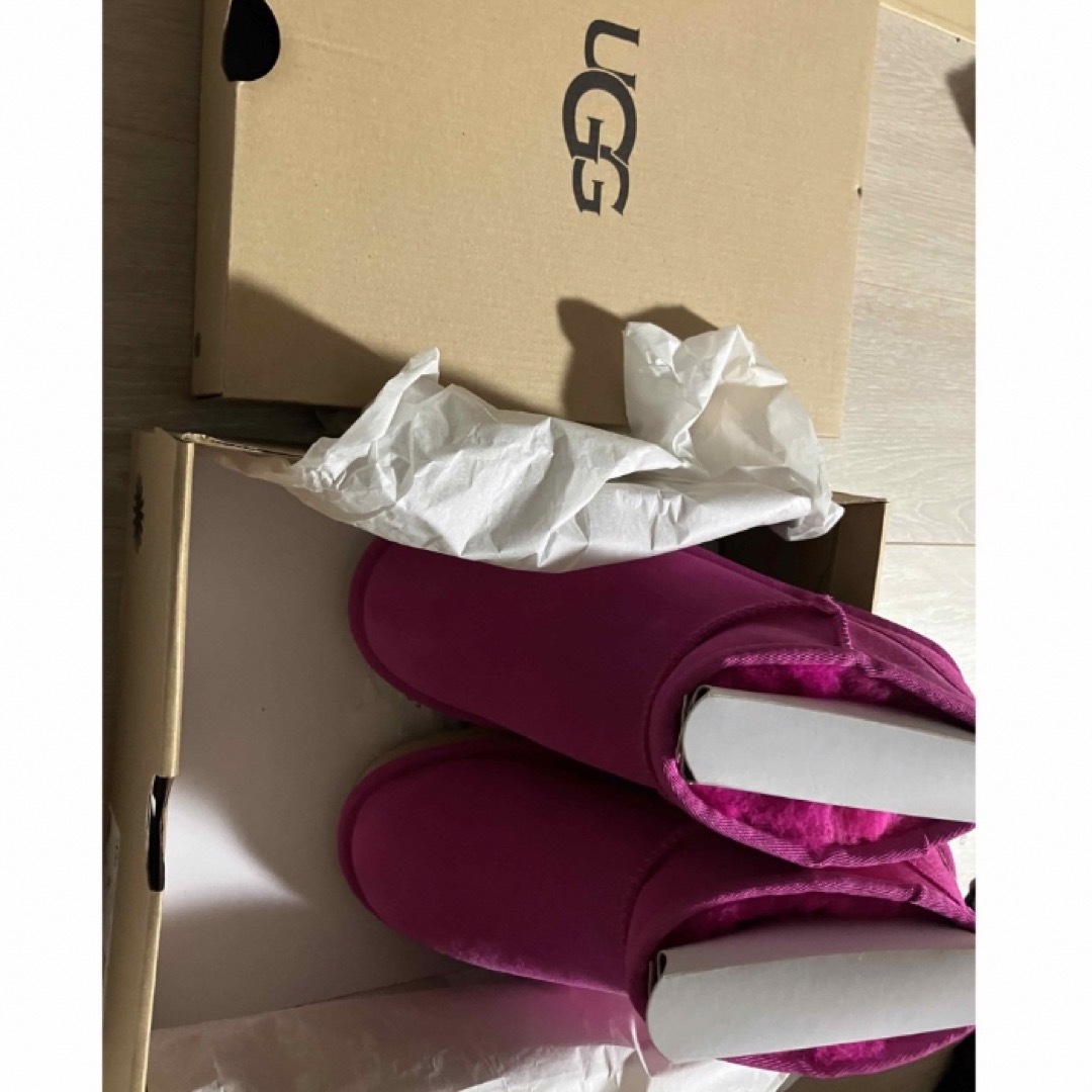UGG(アグ)のUGG  ブーツ　未使用　ピンク　36  レディースの靴/シューズ(ブーツ)の商品写真