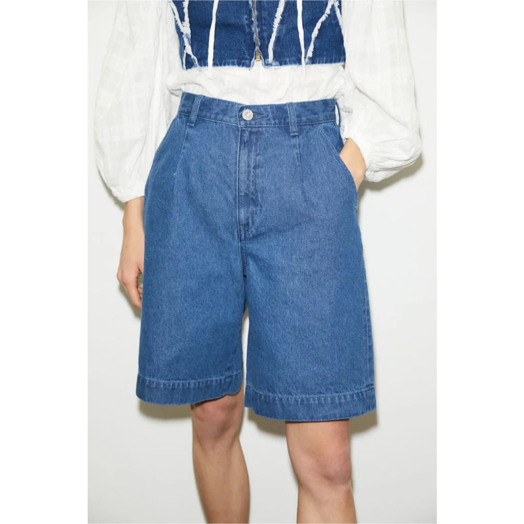 moussy(マウジー)のMOUSSY HW DENIM HALF パンツ レディースのパンツ(デニム/ジーンズ)の商品写真