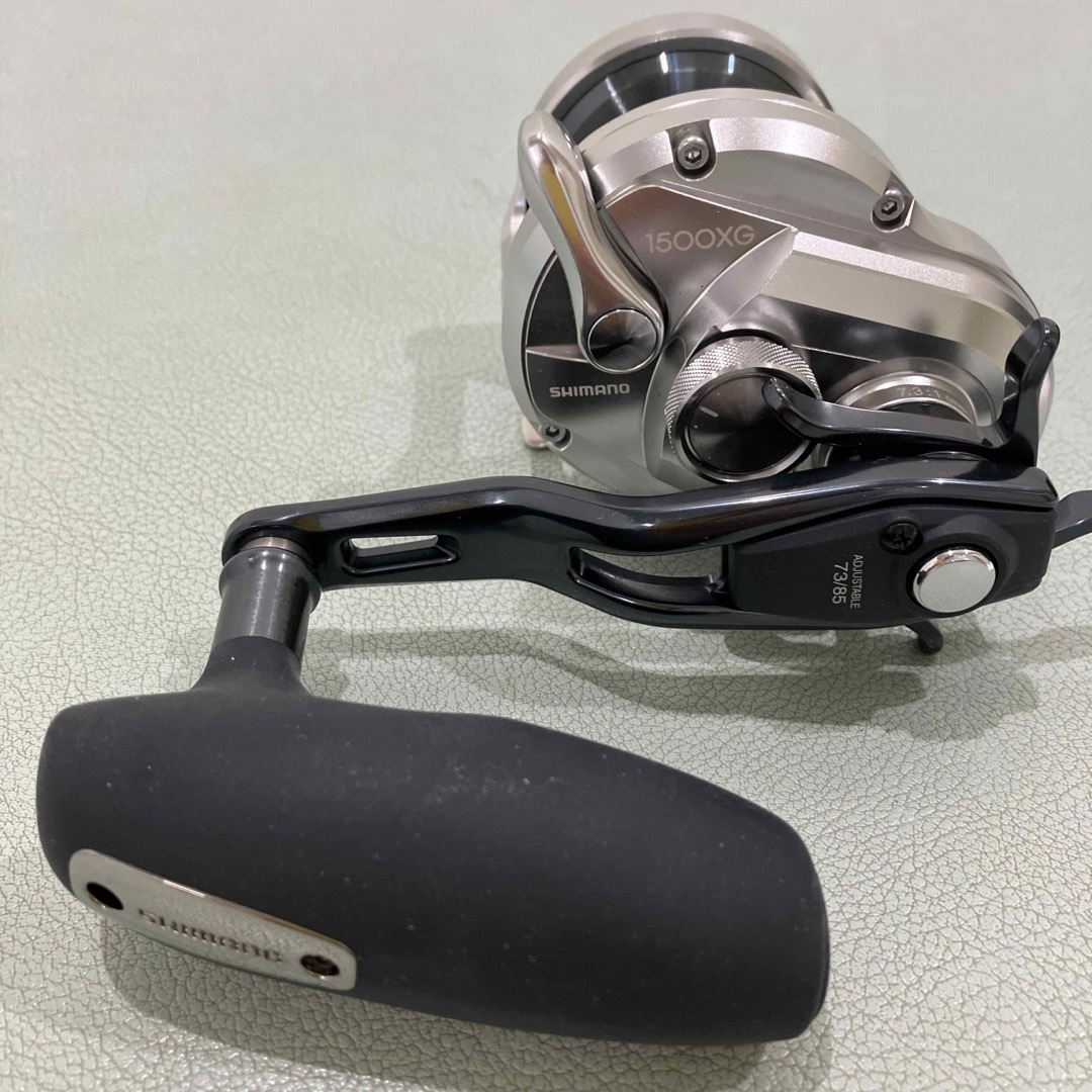 シマノ SHIMANO 21オシアジガー 1500XG 右ハンドル 043764 シマノ SHIMANO 21オシアジガー 1500XG 右ハンドル 043764