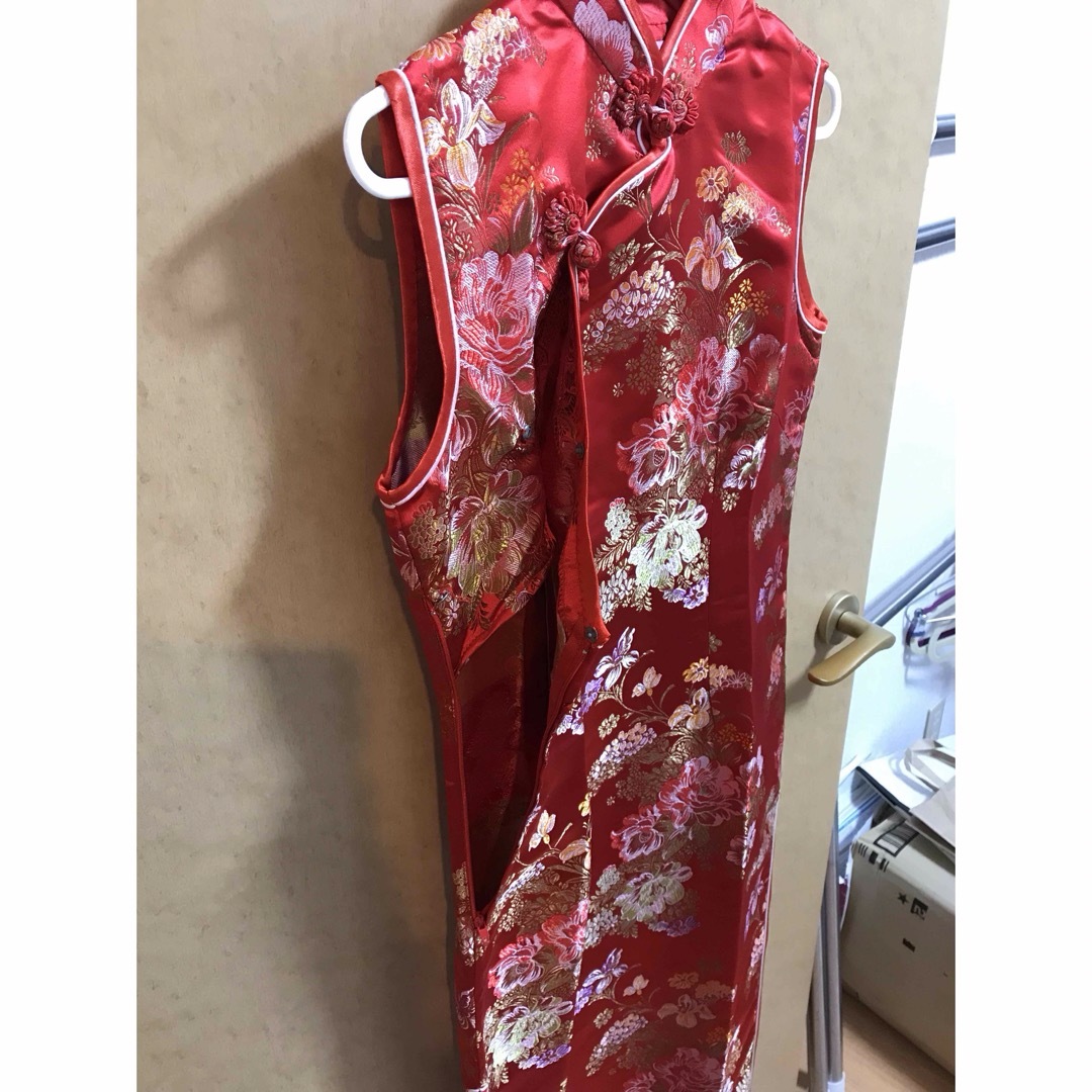 チャイナドレス　赤ロング丈 エンタメ/ホビーのコスプレ(衣装)の商品写真