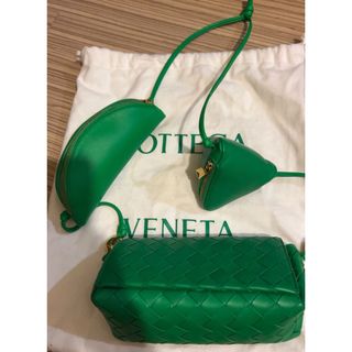 ボッテガヴェネタ(Bottega Veneta)のBOTTEGA VENETA ボッテガヴェネタ クロスボディ マルチポーチ (ショルダーバッグ)