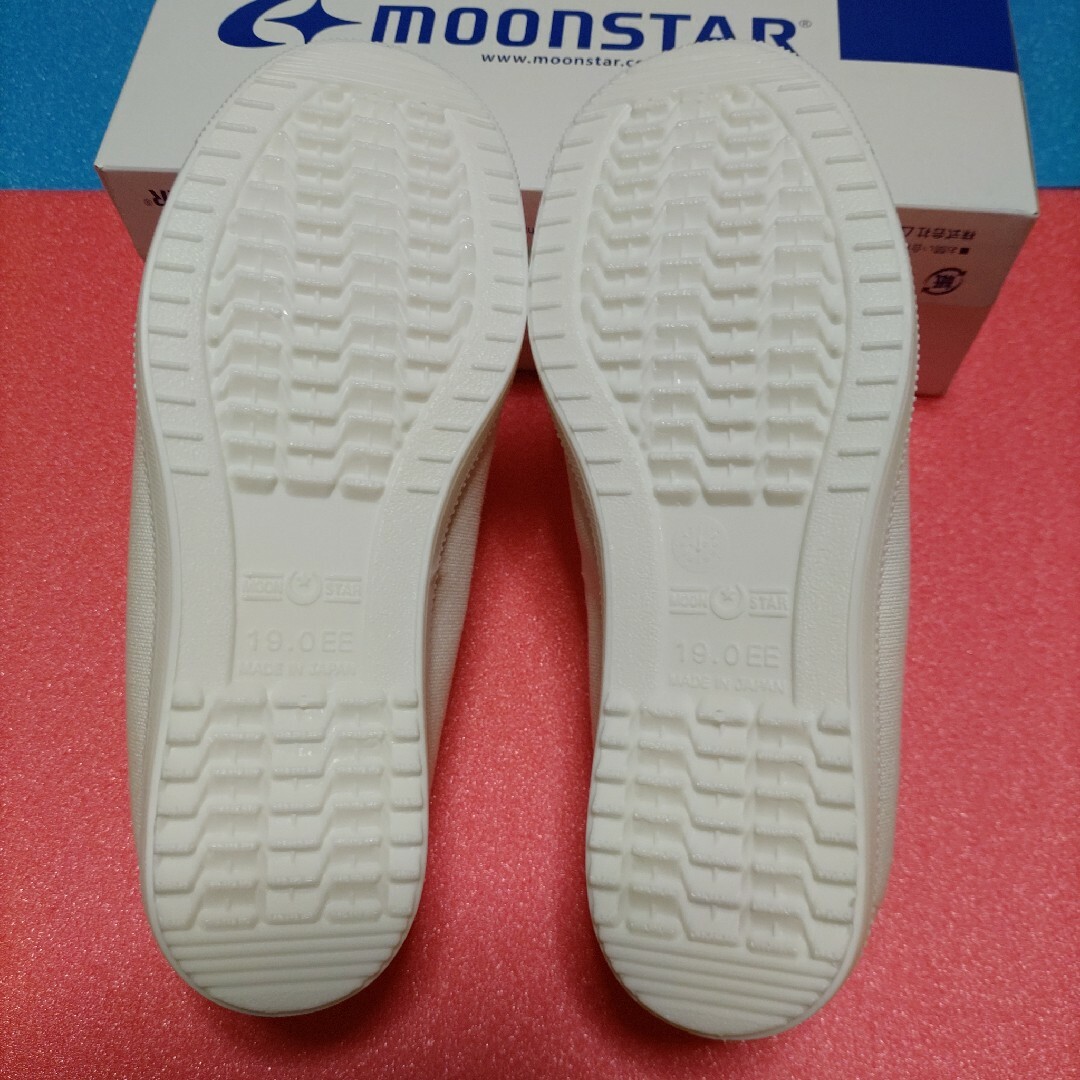 MOONSTAR (ムーンスター)のムーンスター 上履き 白 19センチ キッズ/ベビー/マタニティのキッズ靴/シューズ(15cm~)(スクールシューズ/上履き)の商品写真