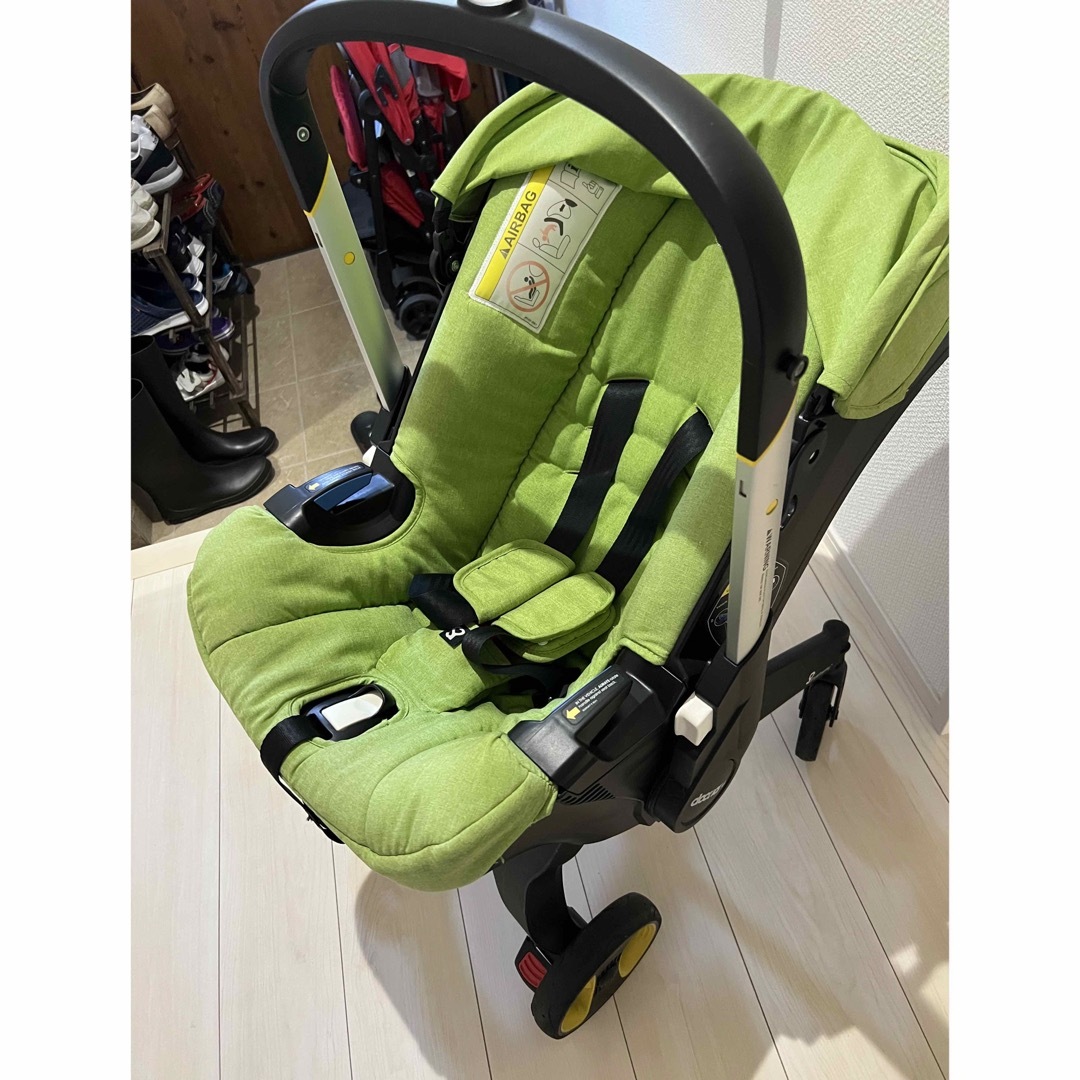 [GWセール]doona  インファントカーシート&ストローラー　グリーン