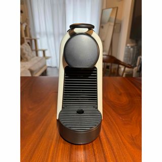 ネスプレッソ(NESPRESSO)のNespresso エッセンサ ミニ ピュアホワイト D  コーヒーメーカー(コーヒーメーカー)