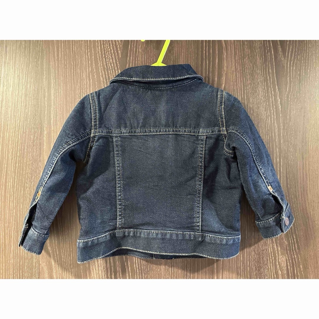 babyGAP(ベビーギャップ)のGジャン　アウター　12-18months 80㎝　GAP デニム キッズ/ベビー/マタニティのベビー服(~85cm)(ジャケット/コート)の商品写真