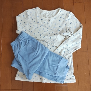 ユニクロ(UNIQLO)のパジャマ(水色)♡140　アキモン様専用(パジャマ)