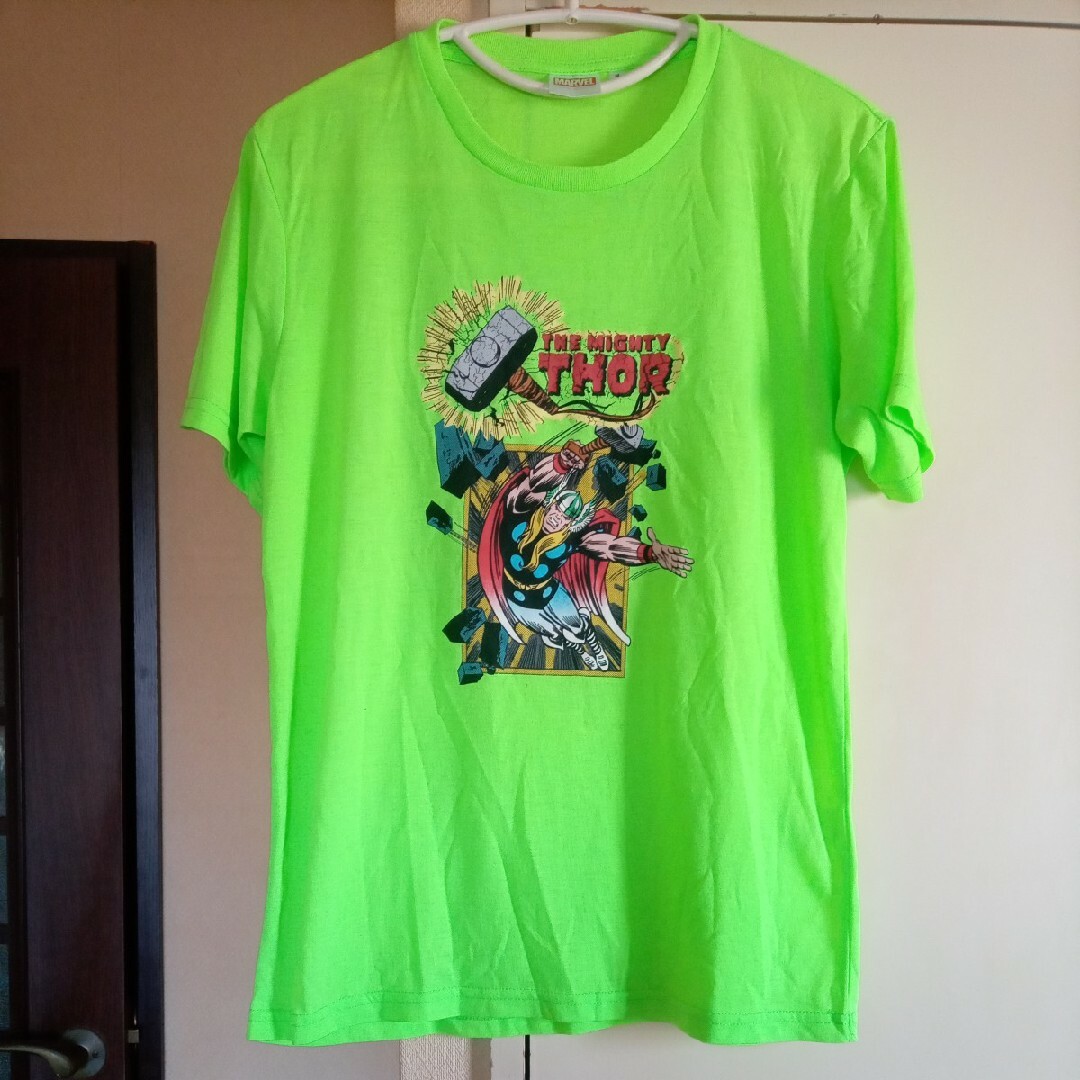 MARVEL(マーベル)のMARVEL 半袖Tシャツ 蛍光グリーン M 中古 美品 メンズのトップス(シャツ)の商品写真