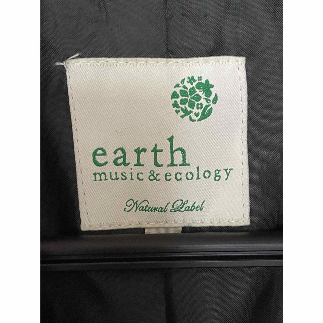 earth music & ecology(アースミュージックアンドエコロジー)のアースミュージックアンドエコロジーチェスターコート綺麗めコート美品Lサイズ レディースのジャケット/アウター(チェスターコート)の商品写真