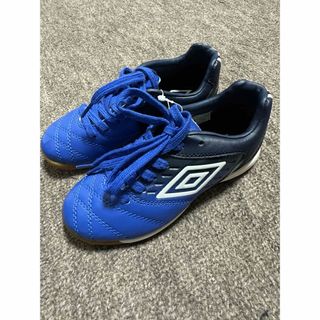 アンブロ(UMBRO)のアンブロ　フットサルシューズ　17センチ　新品　未使用(シューズ)