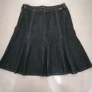 バーバリー(BURBERRY)のBURBERRY バーバリー はぎスカート 黒デニム 160cm(スカート)