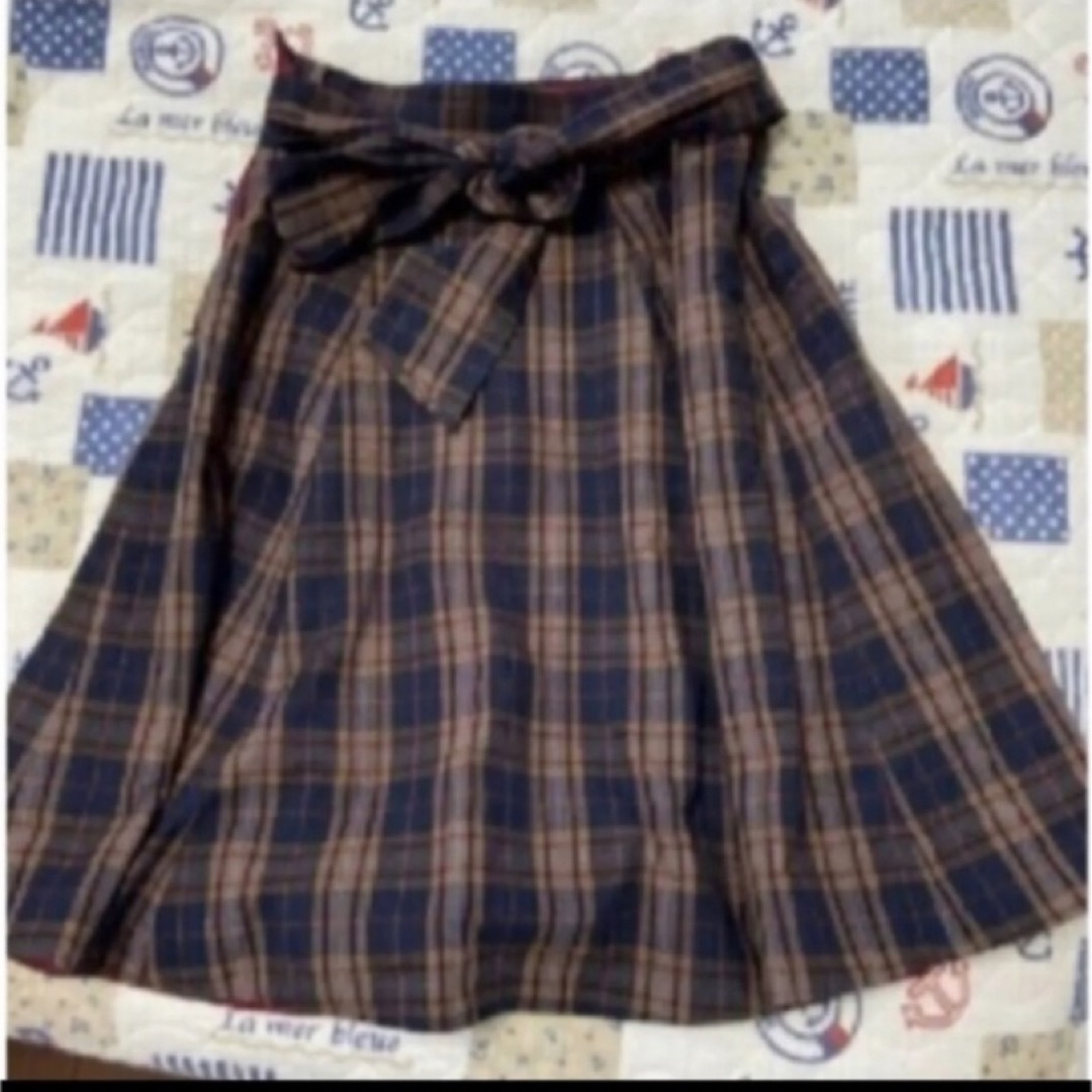 Apuweiser-riche(アプワイザーリッシェ)のアプワイザーリッシェ ✴︎リバーシブルスカート レディースのスカート(ひざ丈スカート)の商品写真