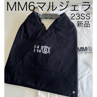 エムエムシックス(MM6)のmm6 ジャパニーズ トライアングル トートバッグ ロゴ 黒 23SS 新品(トートバッグ)