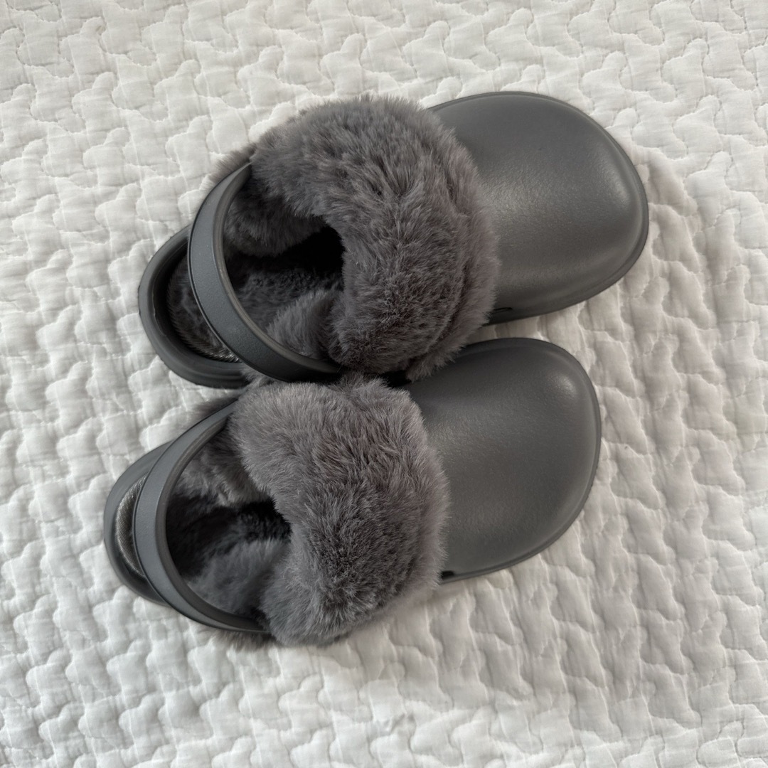 ZARA Baby 思いとどまり フェイクファーブーツ 26サイズ 16.5センチ ZARA Baby 思いとどまり フェイクファーブーツ 26サイズ 16.5センチ