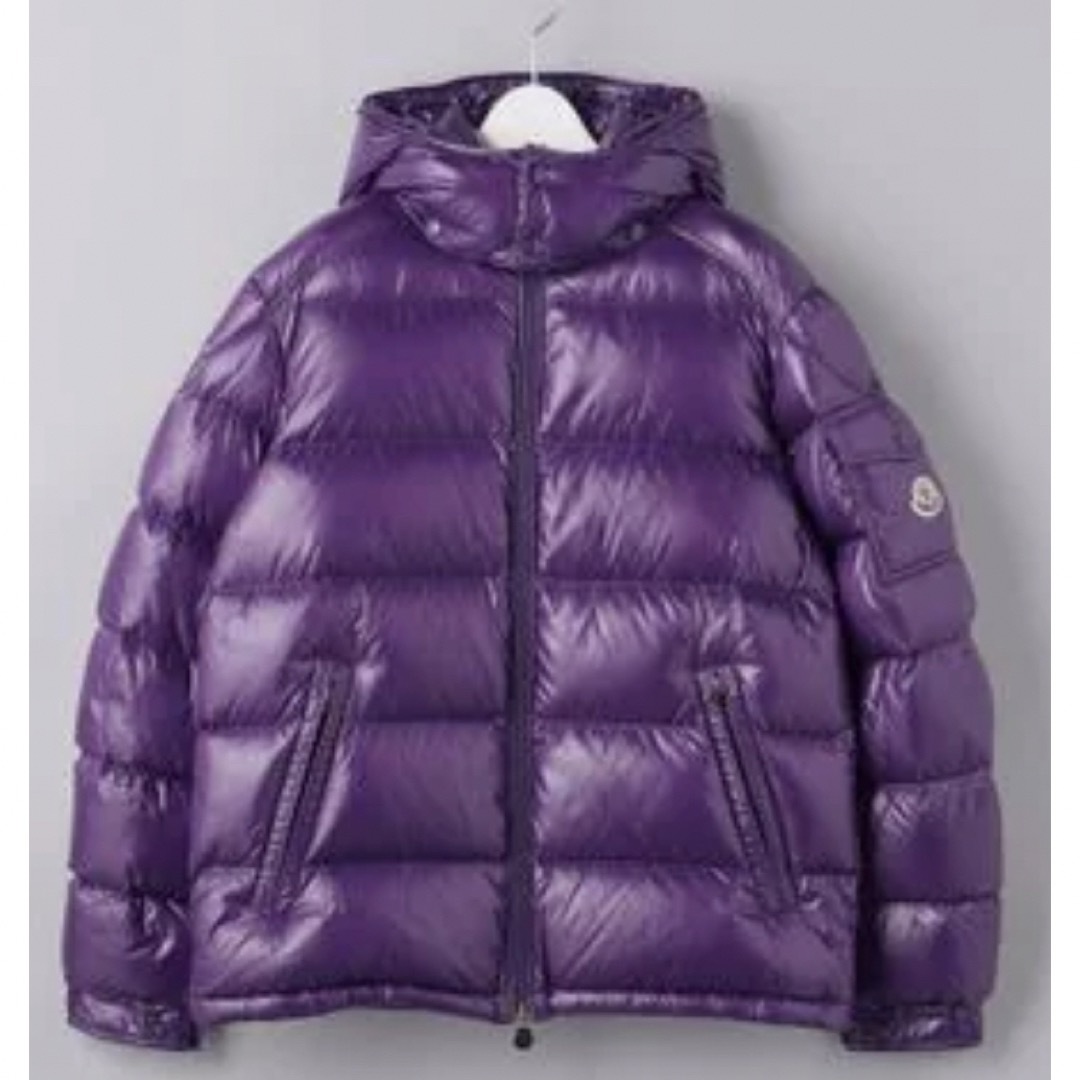 MONCLER(モンクレール)の【新品 未使用 即納】MONCLER MAYA purple size 4 XL メンズのジャケット/アウター(ダウンジャケット)の商品写真