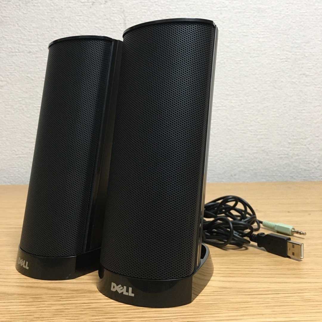 DELL(デル)のPCスピーカー DELL AX210 黒 中古 動作品 ① スマホ/家電/カメラのPC/タブレット(デスクトップ型PC)の商品写真