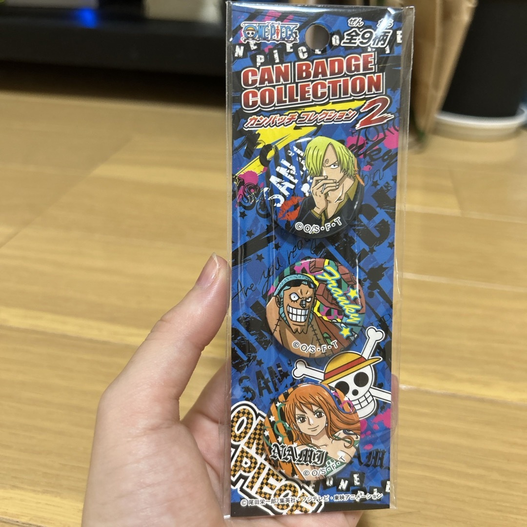 ONE PIECE 缶バッジ エンタメ/ホビーのアニメグッズ(バッジ/ピンバッジ)の商品写真