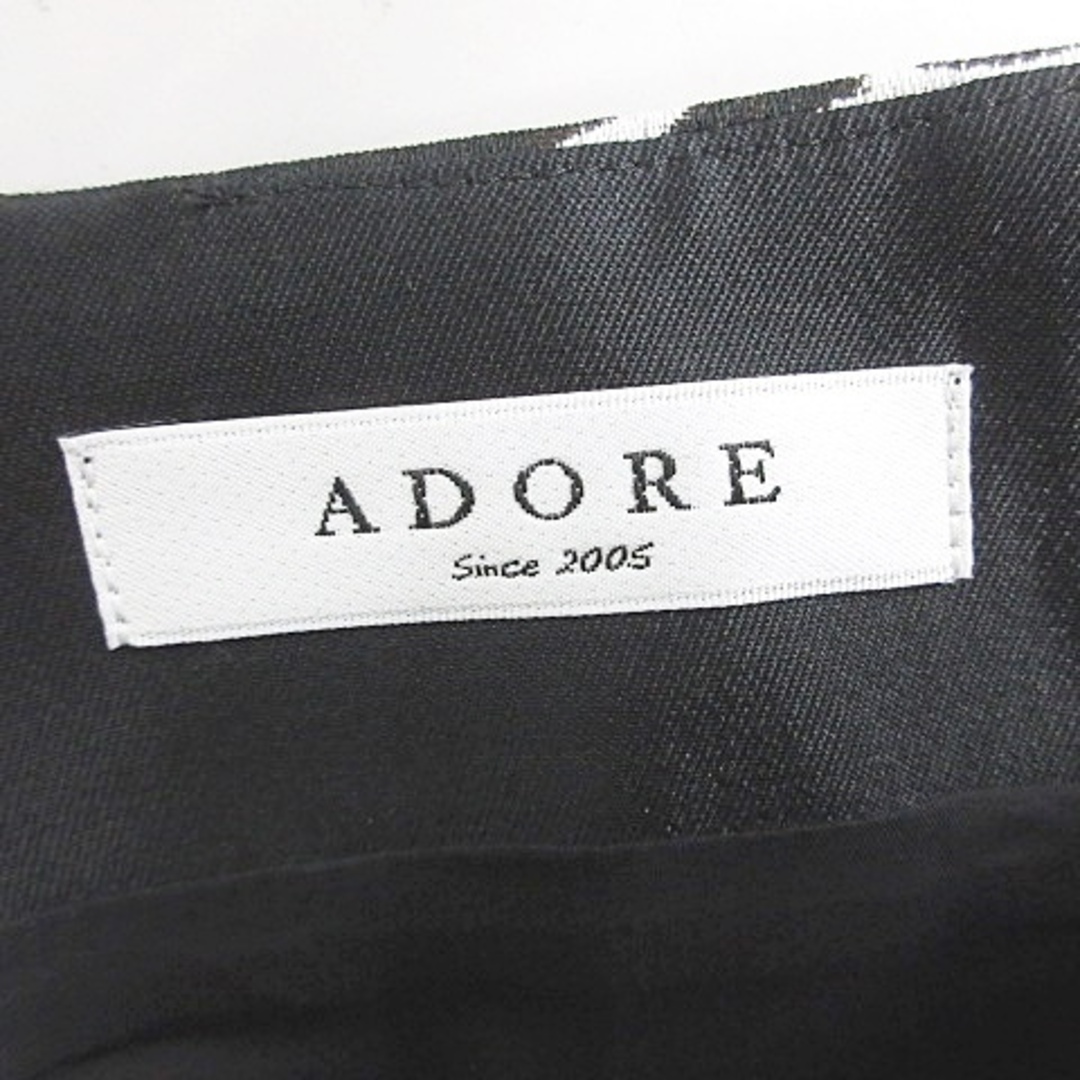 ADORE(アドーア)のアドーア ADORE タイトスカート ひざ丈 ゼブラ柄 黒 白 ブラック 38 レディースのスカート(ひざ丈スカート)の商品写真