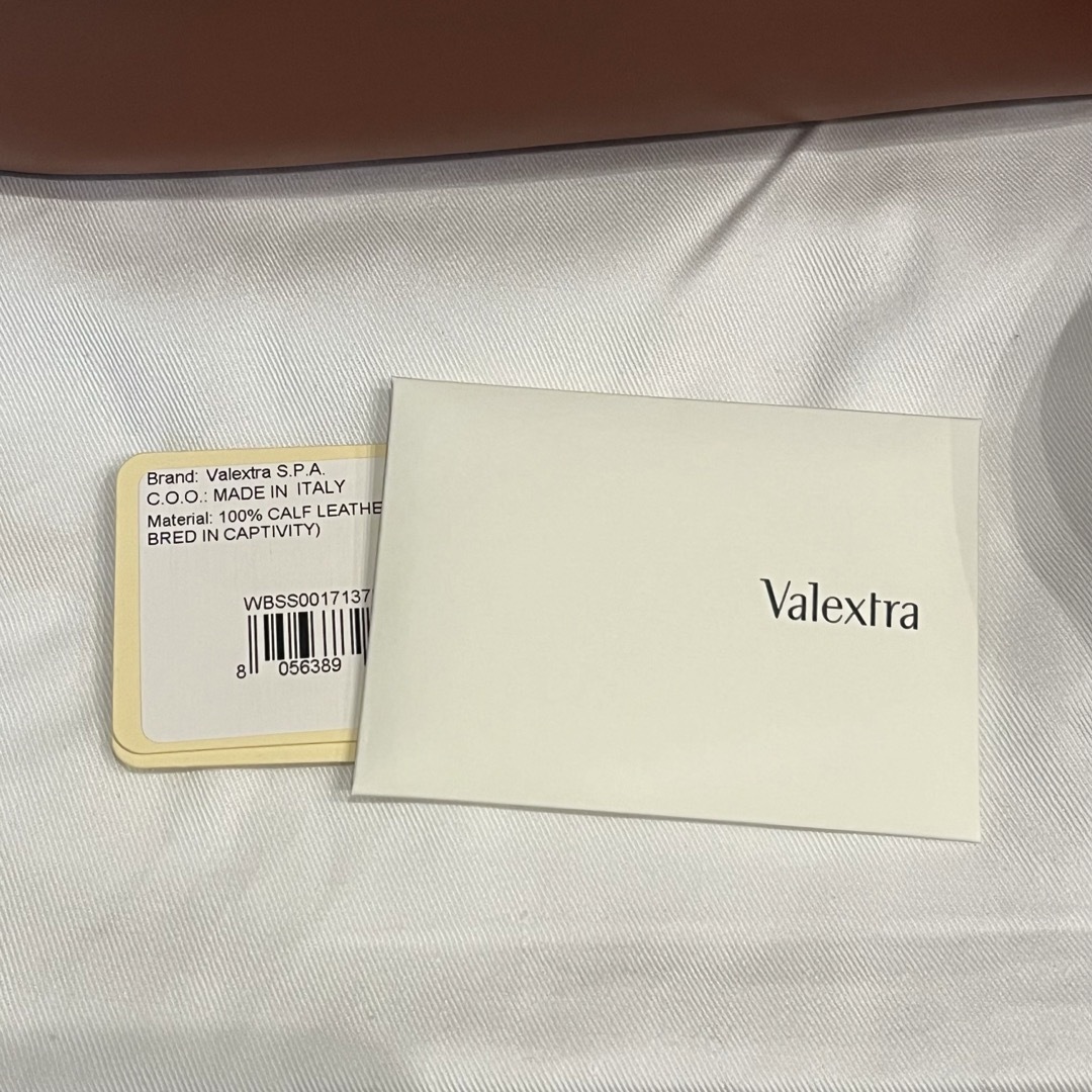 Valextra(ヴァレクストラ)のvalextraセリエsグロッシー レディースのバッグ(ハンドバッグ)の商品写真