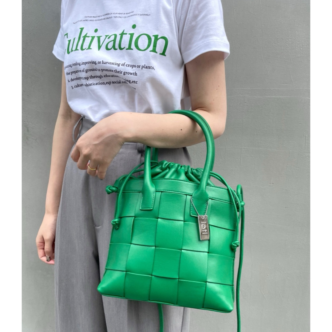 【新品未使用タグなし】WEB限定 loti メッシュ巾着ショルダーBAG レディースのバッグ(ショルダーバッグ)の商品写真