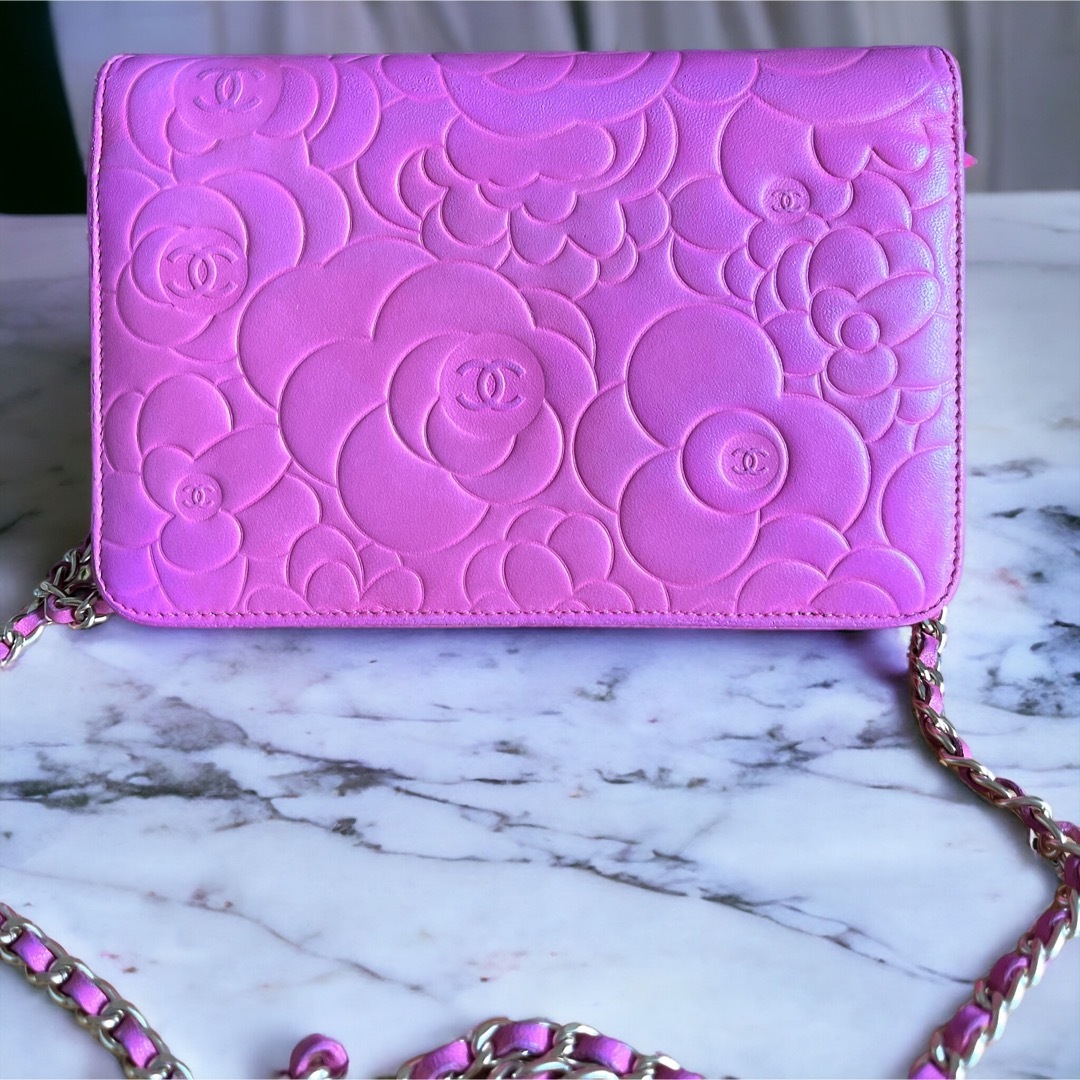 シャネル CHANEL カメリア チェーンウォレット レア色 ココマーク シャネル CHANEL カメリア チェーンウォレット レア色 ココマーク