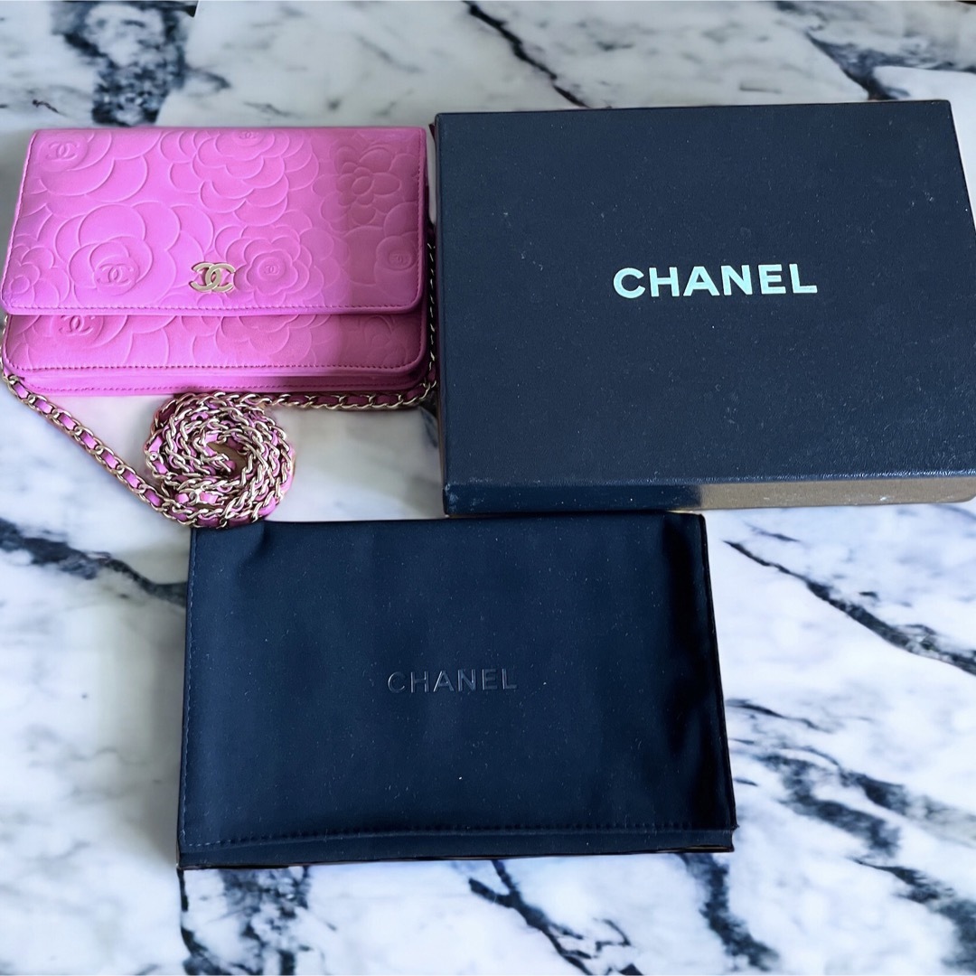 シャネル CHANEL カメリア チェーンウォレット レア色 ココマーク