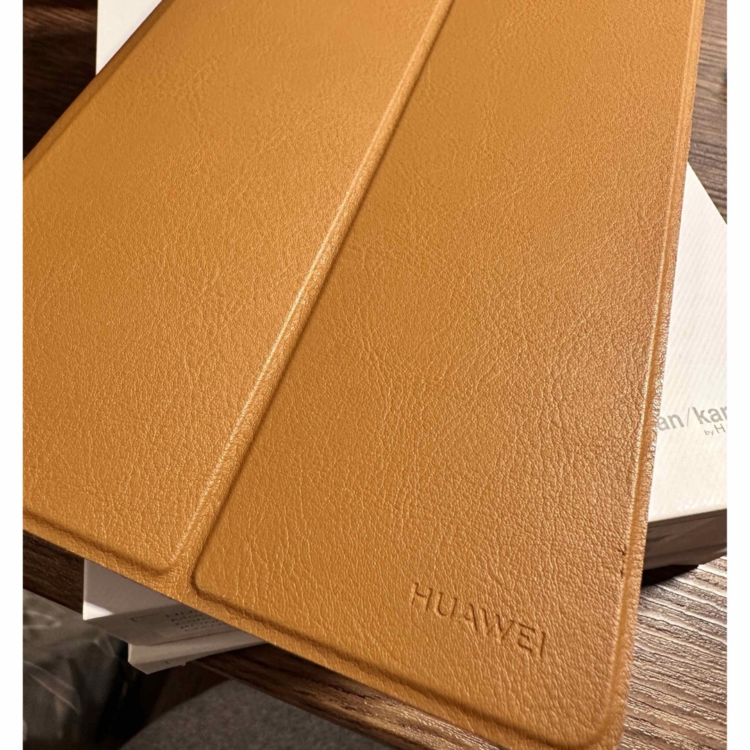 HUAWEI(ファーウェイ)のHUAWEI TECHNOLOGIES MEDIAPAD M5 LITE 8 W スマホ/家電/カメラのPC/タブレット(タブレット)の商品写真