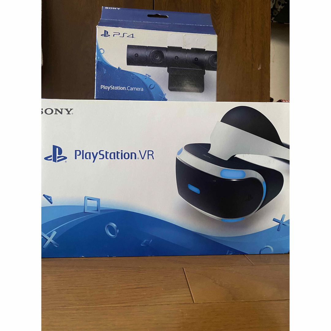 PlayStation(プレイステーション)のPSVR PlayStation Camera同梱版 エンタメ/ホビーのゲームソフト/ゲーム機本体(家庭用ゲーム機本体)の商品写真