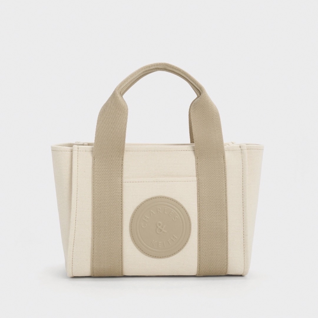 Charles and Keith - SALE【美品】CHARLES&KEITH/ラージ