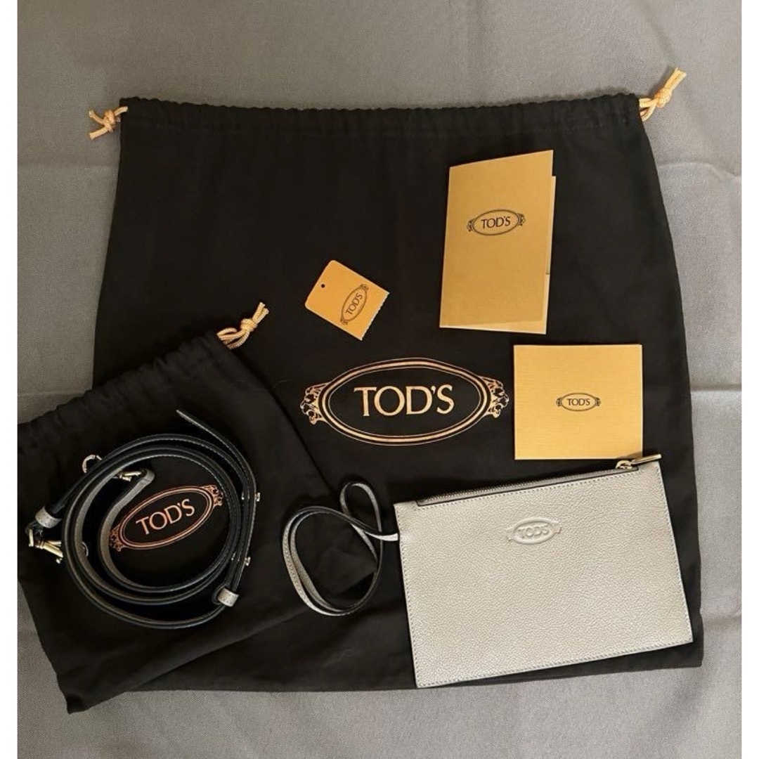 TOD'S(トッズ)のTOD'S トッズT タイムレス レザー ショッピング バッグ ミニ　1度使用 レディースのバッグ(ショルダーバッグ)の商品写真