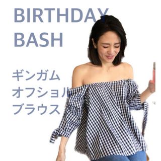 バースデーバッシュ(BIRTHDAY BASH)のBIRTHDAY BASH バースデイバッシュギンガムチェックオフショルブラウス(シャツ/ブラウス(長袖/七分))