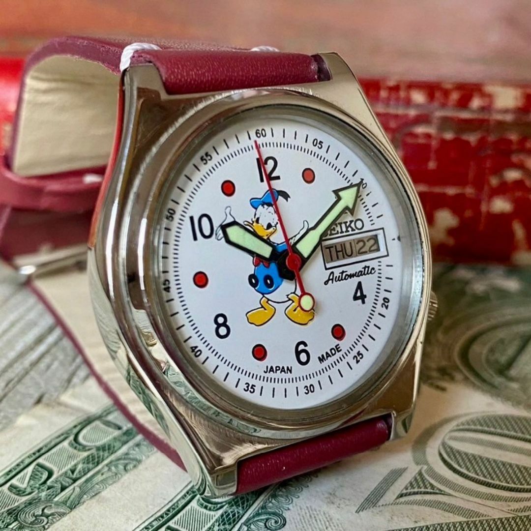 本物の 【レトロ可愛い】セイコー メンズ腕時計 ホワイト 自動巻き