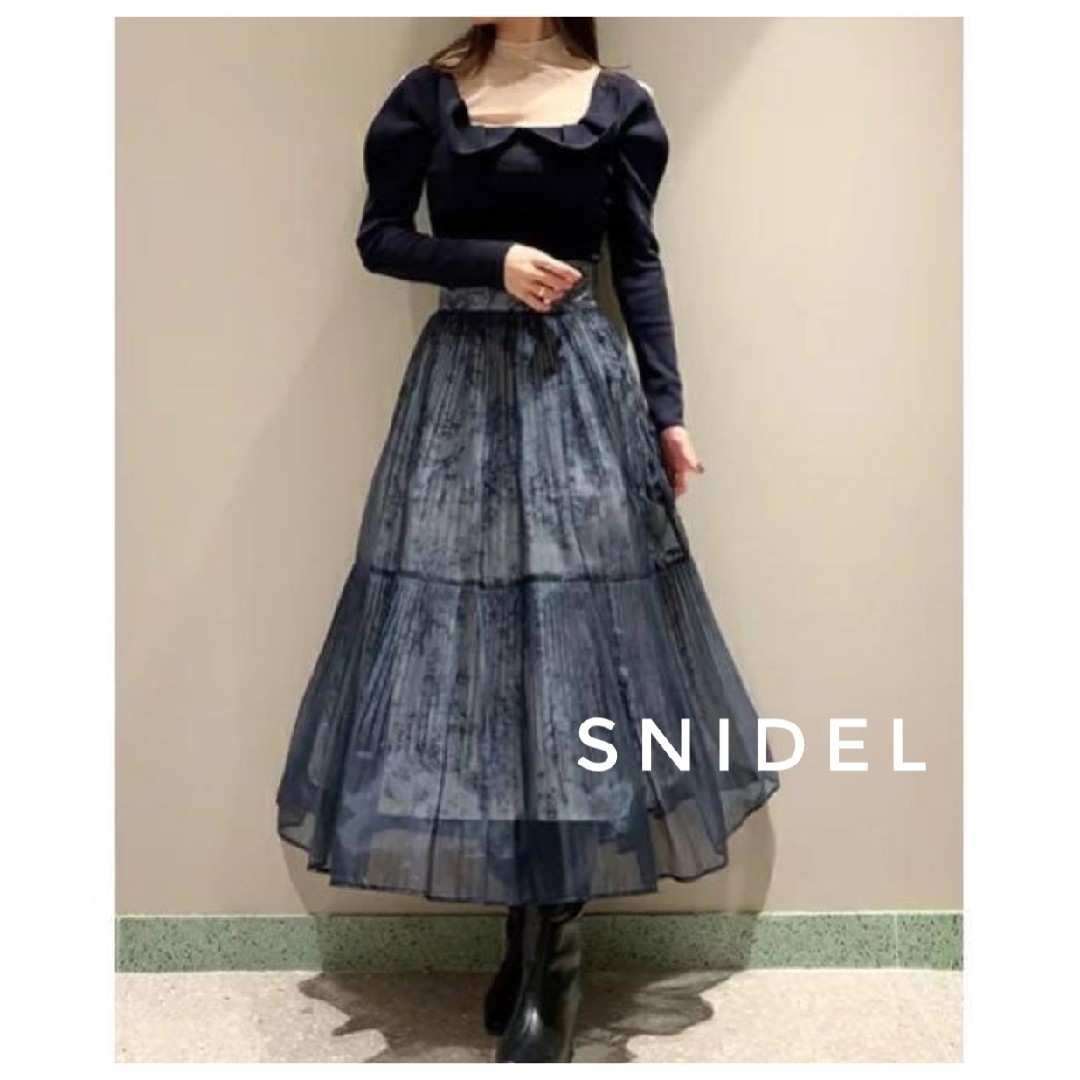 新品タグ付き SNIDEL プリーツシフォンレイヤードプリントスカート ネイビーsachi一覧