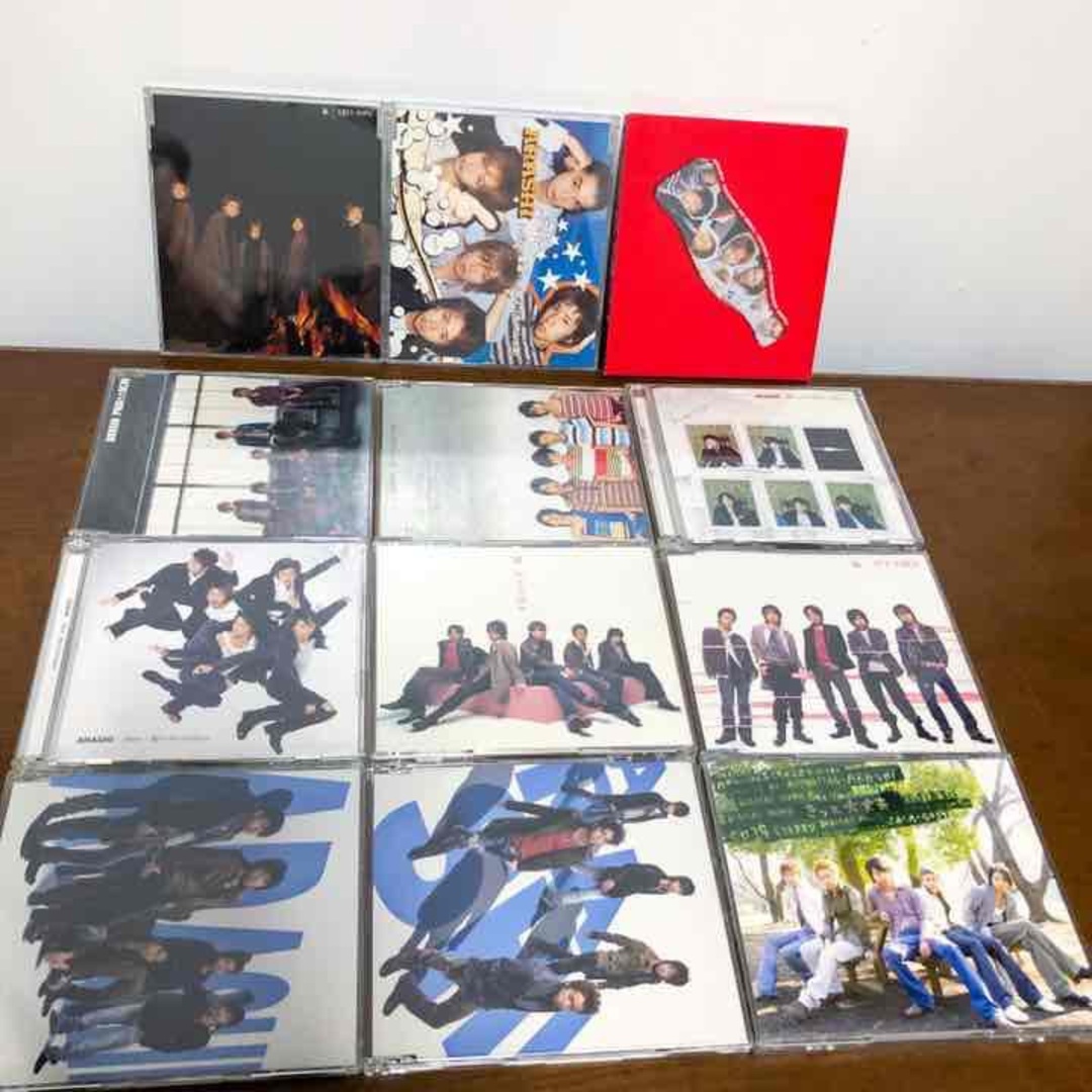 嵐　シングル　通常盤　40点　＋嵐 グッズセット エンタメ/ホビーのCD(ポップス/ロック(邦楽))の商品写真