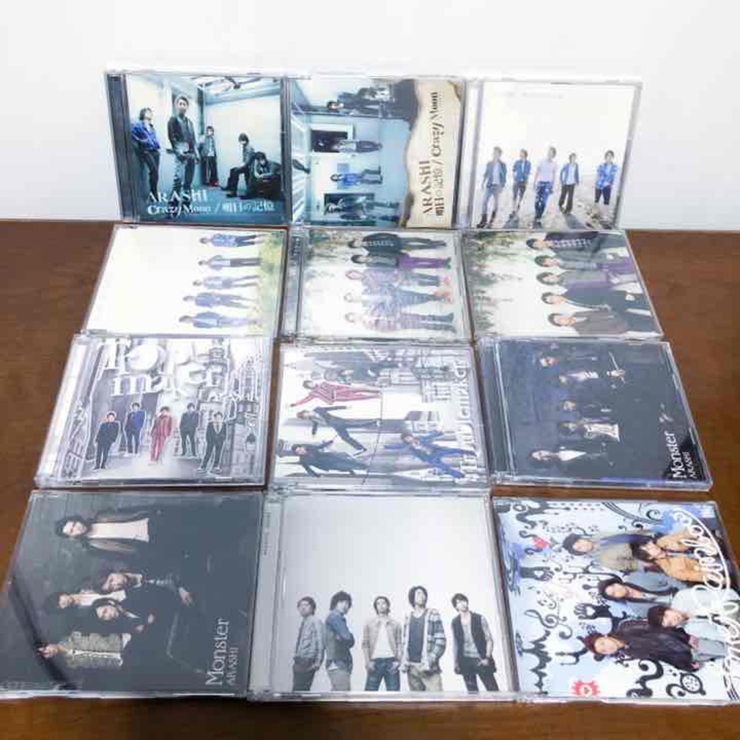 嵐　シングル　通常盤　40点　＋嵐 グッズセット エンタメ/ホビーのCD(ポップス/ロック(邦楽))の商品写真