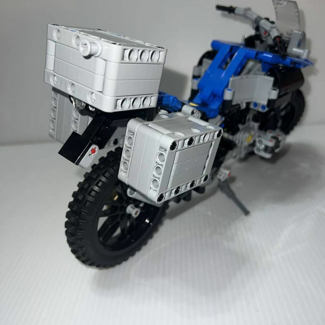 LEGO r1200 BMW レゴ　レゴテクニック 完成品 42063 キッズ/ベビー/マタニティのおもちゃ(積み木/ブロック)の商品写真