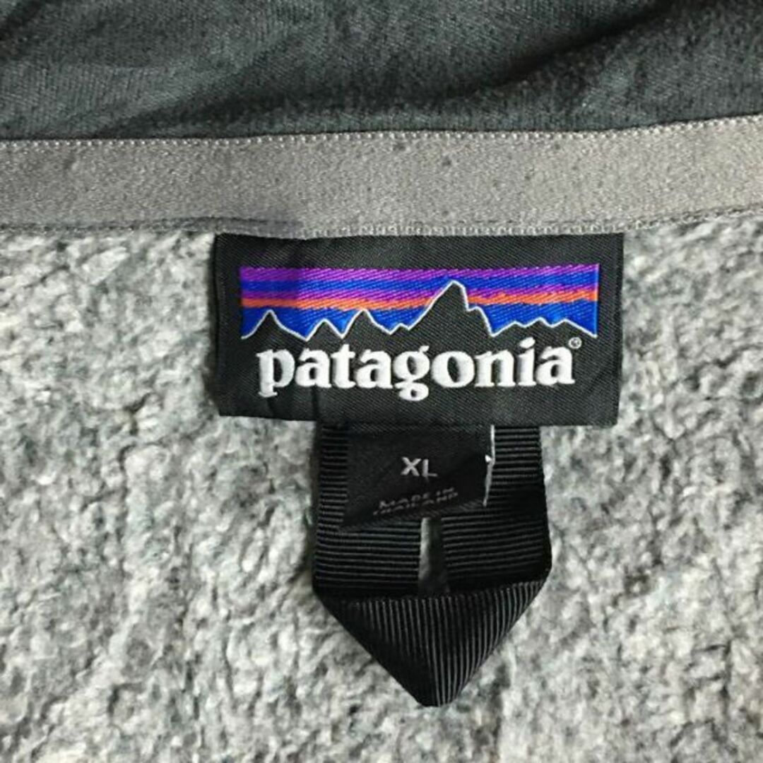 patagonia(パタゴニア)の【ビッグサイズ】パタゴニア☆ロゴ入りハーフジップフリース　薄手　グレー　756 メンズのジャケット/アウター(ブルゾン)の商品写真