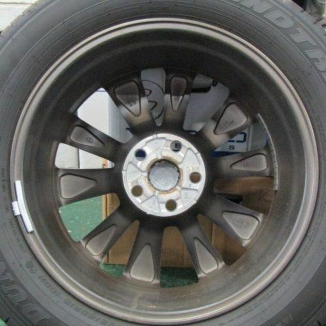 トヨタ(トヨタ)の【冬のお得品】トヨタ　80系　ハリアー　Gハイブリット純正　225/60R18 自動車/バイクの自動車(タイヤ・ホイールセット)の商品写真