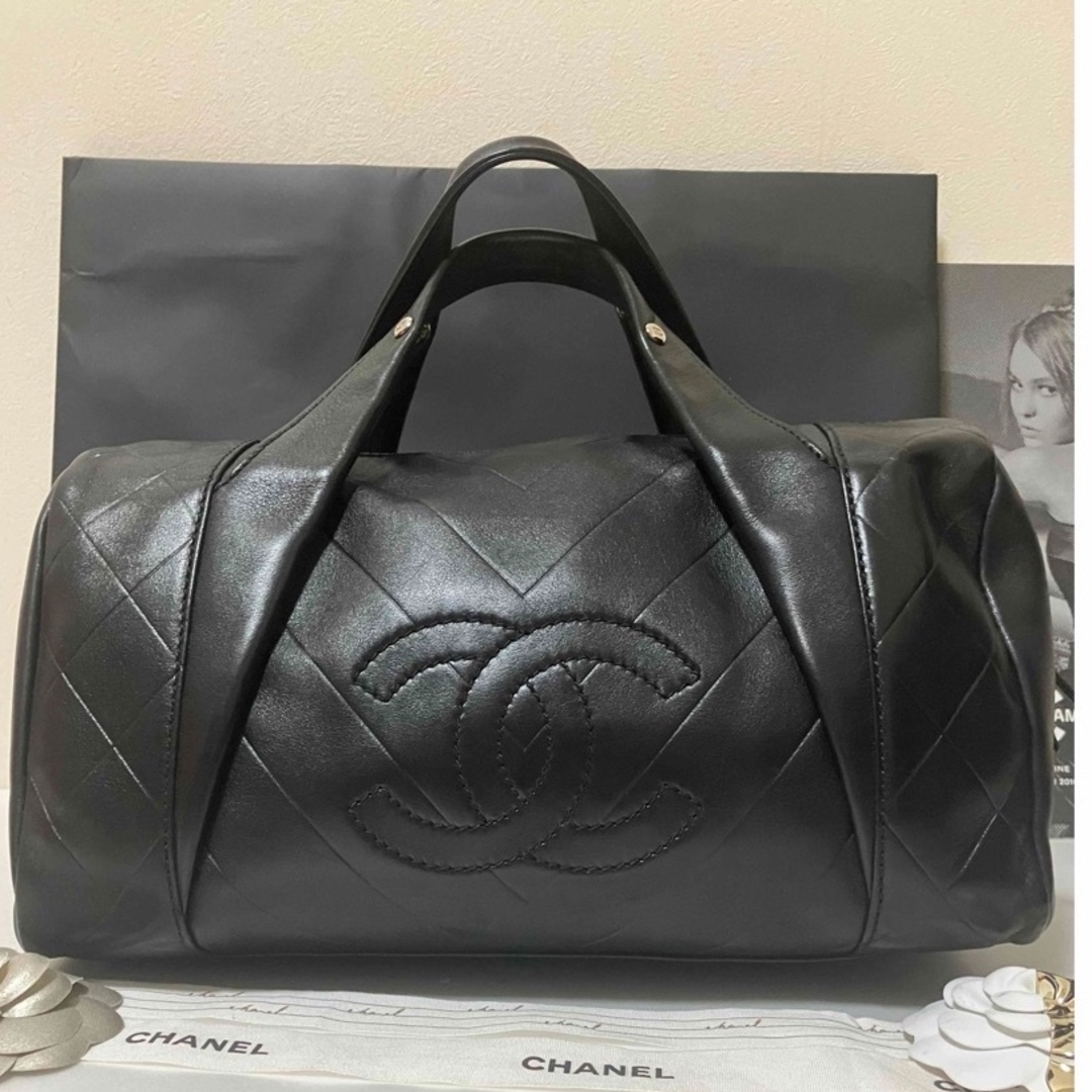 CHANEL(シャネル)の専用♡超美品♡シャネル   Vステッチ デカココ ミニ ボストン バッグ 正規品 レディースのバッグ(ハンドバッグ)の商品写真